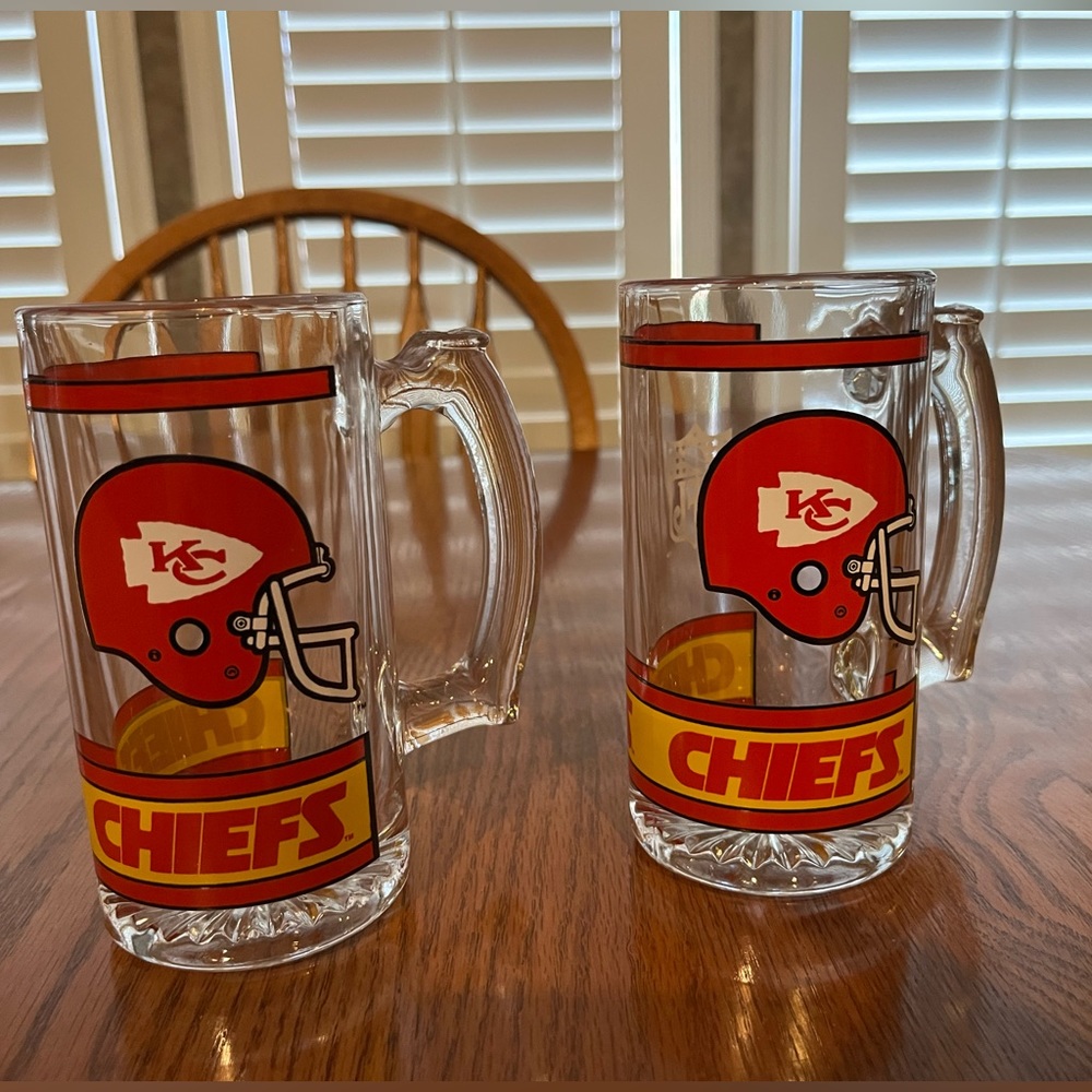 Set of 2 Kansas City Chiefs glass 12 oz beer mugs. - Picture 2 of 6